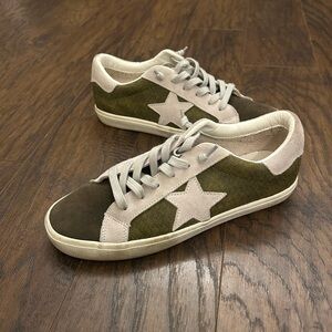 Vintage Havana Soho Olive Green Cream Sneakers